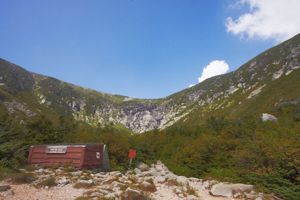 firstaidcache1
