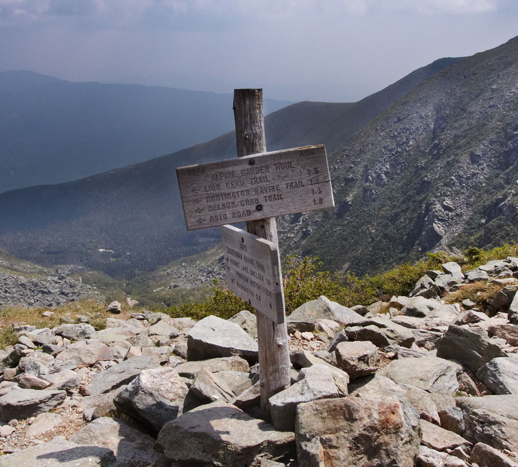 tuckermansign3b